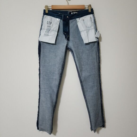 NWT Gap Womens Girlfriend Mid Rise Jeans Distressed Raw Hem Blue Size 25/0 - Picture 6 of 12
